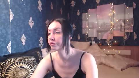 EmmaGoldX online show from 10-25-25, 08:00