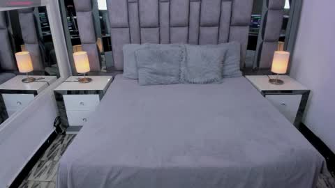 EMMA HILL online show from 11-11-25, 11:21