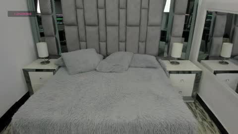 EMMA HILL online show from 04-10-26, 11:04