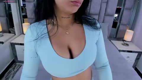 EMMA HILL online show from 07-06-26, 11:07