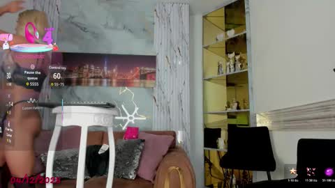 Snapshot of emmahills_sex chatting on 12-04-25, 01:42 Emma online show from 12-04-25, 01:42