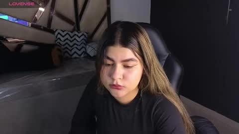 Emma online show from 03-12-25, 10:37