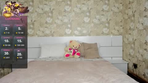 Snapshot of emmalendyson chatting on 11-27-25, 08:27 emmalendyson online show from 11-27-25, 08:27