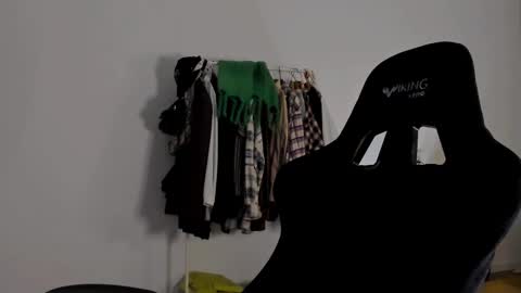 Emma online show from 12-22-24, 07:52