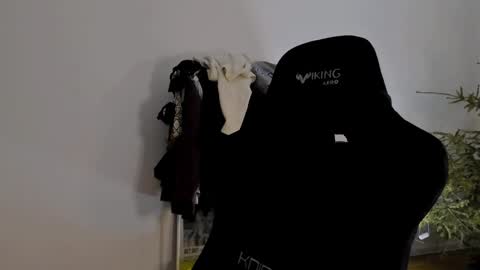 Emma online show from 01-10-25, 06:49