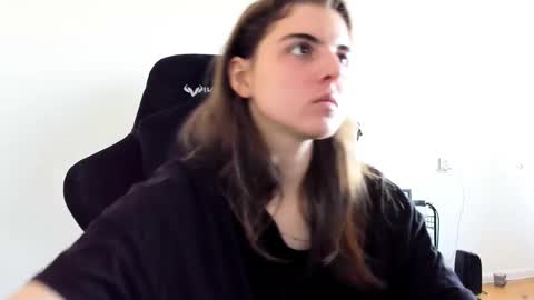 Emma online show from 09-12-25, 06:46