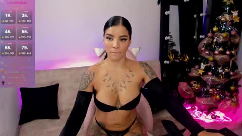 Emma Russell online show from 12-18-24, 10:46