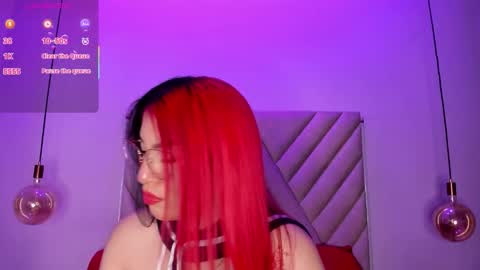 Snapshot of emmaswift1 chatting on 10-21-25, 02:12 Emma online show from 10-21-25, 02:12