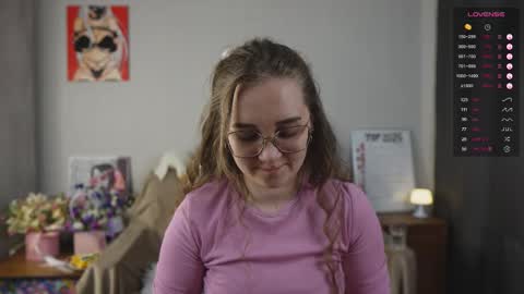 Mia online show from 03-18-26, 07:06