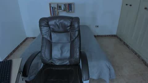 Emma Torres online show from 12-27-24, 12:39