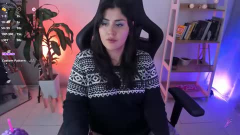 Snapshot of emmax_x chatting on 02-11-26, 01:10 EMMA online show from 02-11-26, 01:10