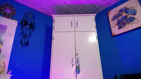 Snapshot of emmaxx7 chatting on 02-23-26, 09:12 Emma online show from 02-23-26, 09:12