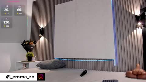 emmazc_ online show from 11-25-25, 08:20