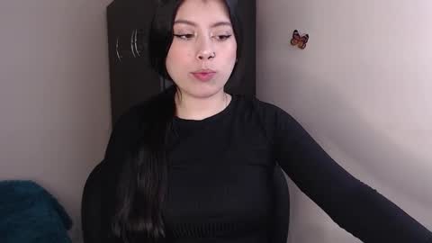 Snapshot of emmi_0 chatting on 11-15-25, 10:59 Emily Independent model online show from 11-15-25, 10:59