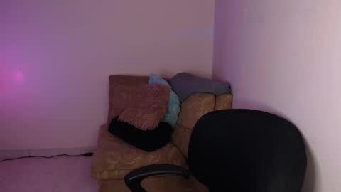 Snapshot of emmi_0 chatting on 02-10-26, 04:38 Emily Independent model online show from 02-10-26, 04:38