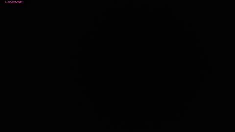 Snapshot of emmi_collins chatting on 12-19-25, 08:49 emmi_collins online show from 12-19-25, 08:49