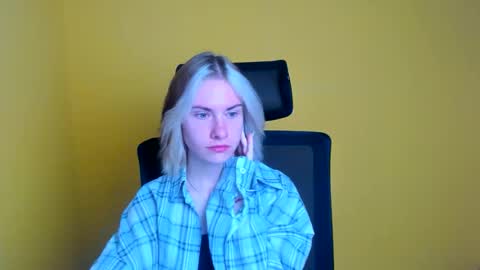 Emmi online show from 09-10-25, 05:29