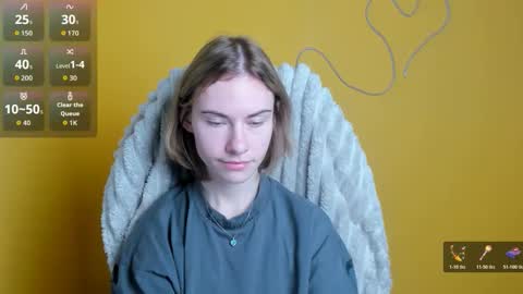 Emmi online show from 11-30-25, 06:17