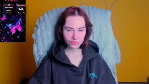 Snapshot of emmi_rossum chatting on 04-21-26, 05:14 Emmi online show from 04-21-26, 05:14