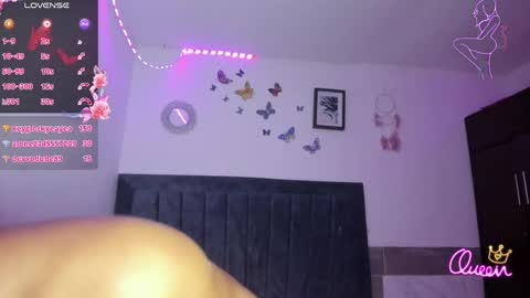Emmie online show from 05-19-26, 02:18