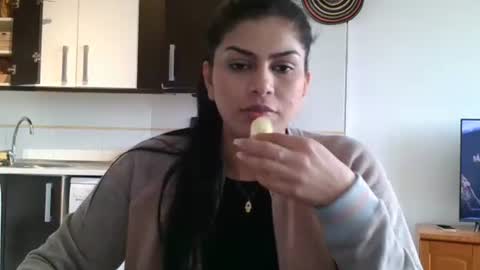 emmie online show from 02-21-25, 11:44