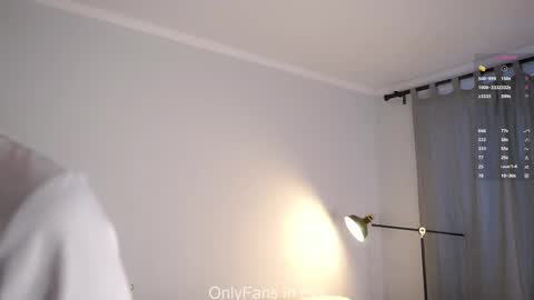 Aurora online show from 12-17-25, 07:47