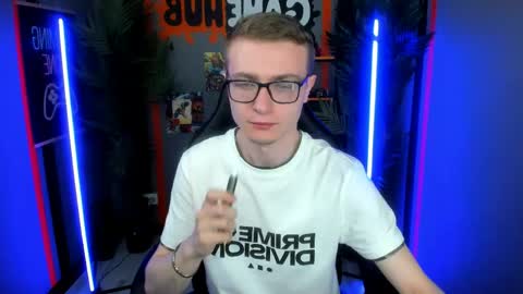 Snapshot of emmit_barker chatting on 05-22-26, 09:26 Emmit online show from 05-22-26, 09:26