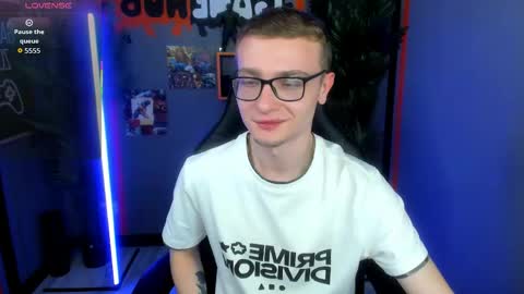 Snapshot of emmit_barker chatting on 05-22-26, 10:59 Emmit online show from 05-22-26, 10:59