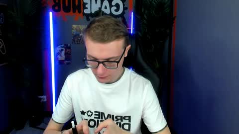 Snapshot of emmit_barker chatting on 05-27-26, 11:07 Emmit online show from 05-27-26, 11:07
