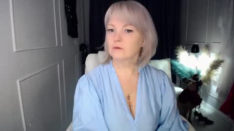 Snapshot of emmmam chatting on 01-06-26, 01:04 emmmam online show from 01-06-26, 01:04