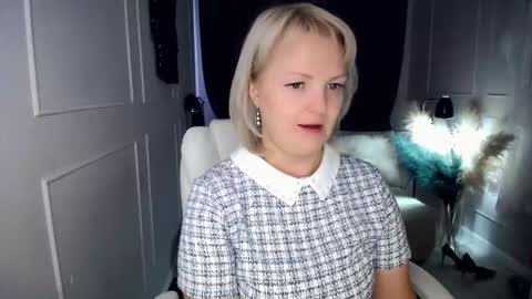 Snapshot of emmmam chatting on 02-19-26, 09:05 emmmam online show from 02-19-26, 09:05