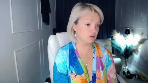 Snapshot of emmmam chatting on 06-02-26, 10:28 emmmam online show from 06-02-26, 10:28