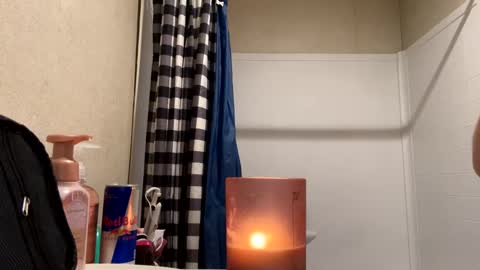 Snapshot of emmwarr1514 chatting on 03-01-25, 02:13 emmwarr1514 online show from 03-01-25, 02:13