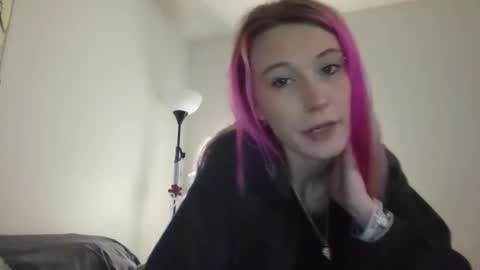 Snapshot of emmwarr1514 chatting on 02-16-26, 08:16 emmwarr1514 online show from 02-16-26, 08:16