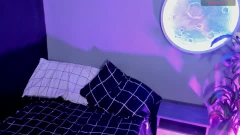 Snapshot of emmy__smith chatting on 11-23-25, 06:57 emmy__smith online show from 11-23-25, 06:57