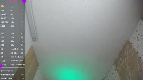 Snapshot of emmy_durant chatting on 11-19-25, 08:53 emmy_durant online show from 11-19-25, 08:53