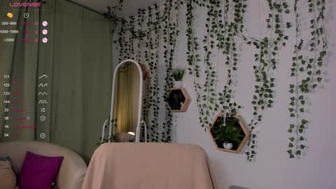 Emmy Fearon online show from 12-06-24, 05:22