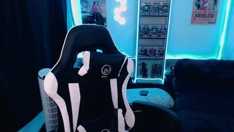 Emmy Ruiz - independent model online show from 01-29-25, 11:35