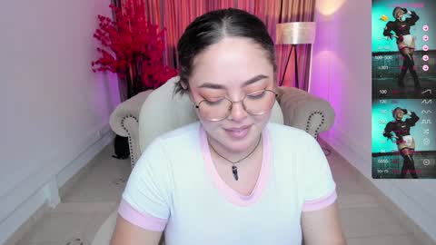 Emmy Walker online show from 02-05-25, 01:54