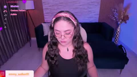 Emmy Walker online show from 12-05-25, 11:08