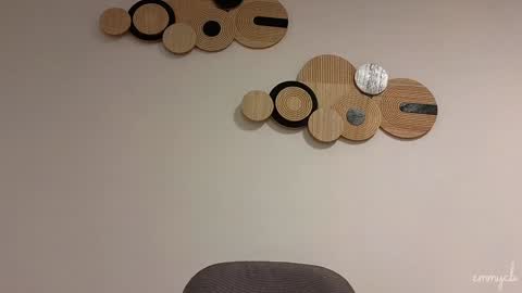 Em online show from 01-16-25, 10:34