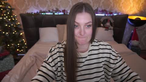 E M M Y online show from 12-23-24, 12:52