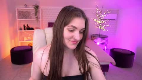 Snapshot of emmycharm chatting on 05-18-26, 05:57 E M M Y online show from 05-18-26, 05:57