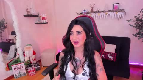 Emmy Evans  online show from 11-18-25, 08:02