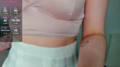 emmyflower online show from 12-19-25, 05:20