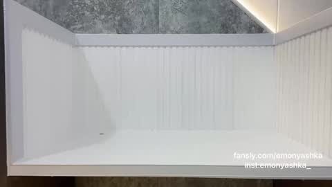 Emo online show from 02-11-25, 09:03