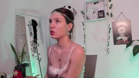 Emperatriz online show from 01-20-25, 07:04