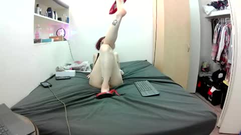 Empress Lillth online show from 04-15-26, 04:47