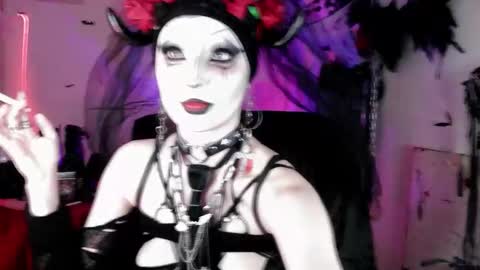 Snapshot of empressmorrigan chatting on 03-14-26, 11:26 Morrigan online show from 03-14-26, 11:26