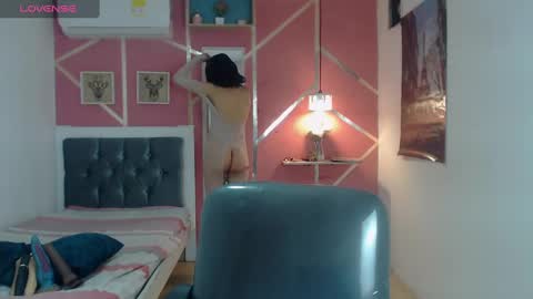 Snapshot of emy_0 chatting on 03-06-25, 03:24 Emy online show from 03-06-25, 03:24